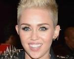 Miley Cyrus Enfadada en Twitter